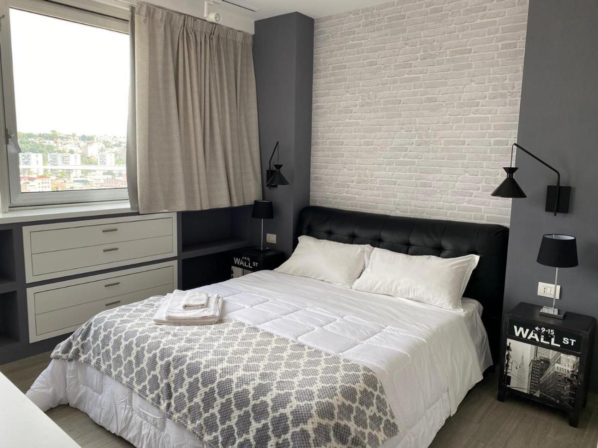 2B Fifteen Floor Suite Napoli Exteriör bild
