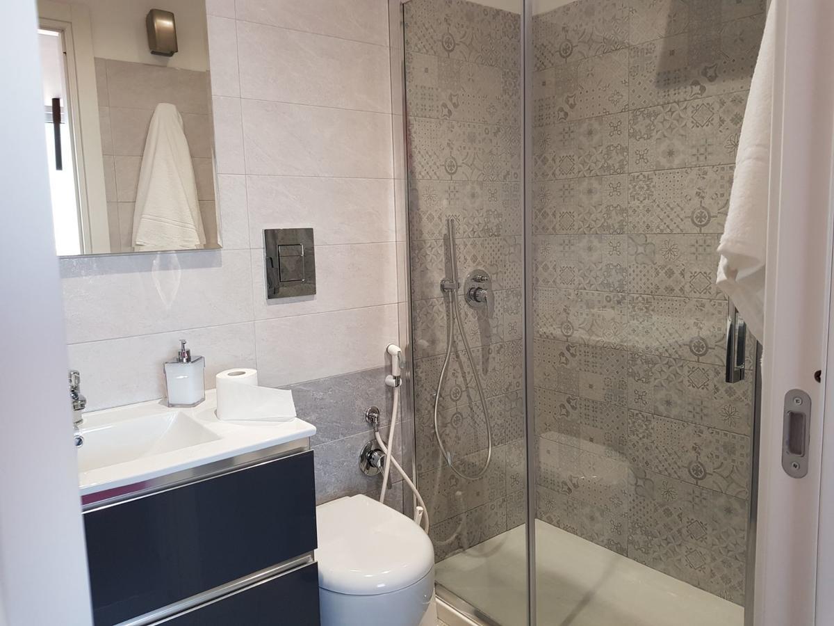 2B Fifteen Floor Suite Napoli Exteriör bild